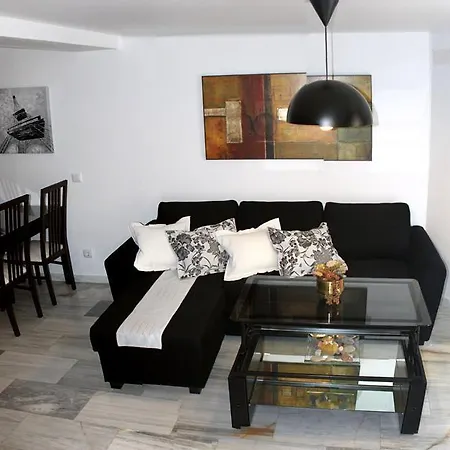 Apartamento Alvarez Quintero Apartment *